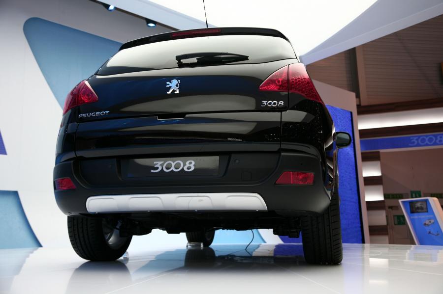  Peugeot 3008 2010 года  (фото 42 из 148)